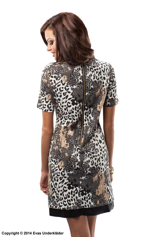 Leopardmönstrad klänning